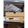 Image 1 : Merrell women's Moab 3 hiking shoes blue and gray size 8