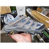 Image 4 : Merrell women's Moab 3 hiking shoes blue and gray size 8