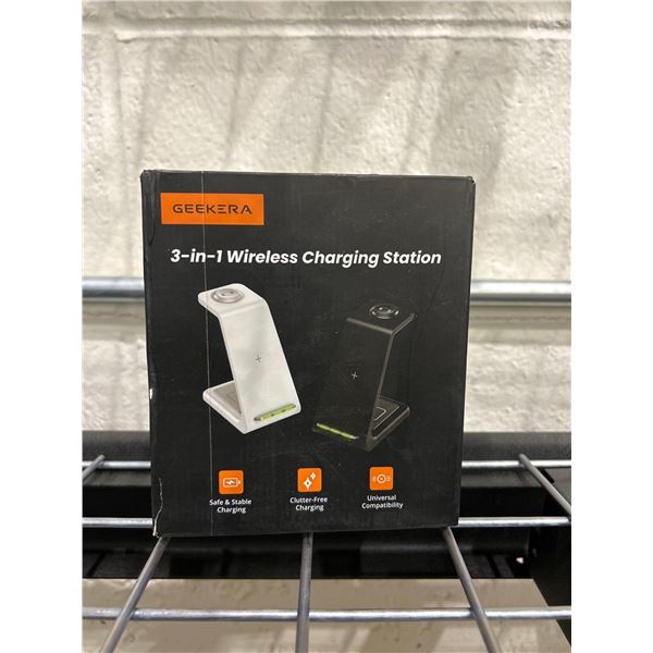 Geekera 3-in-1 wireless charging station