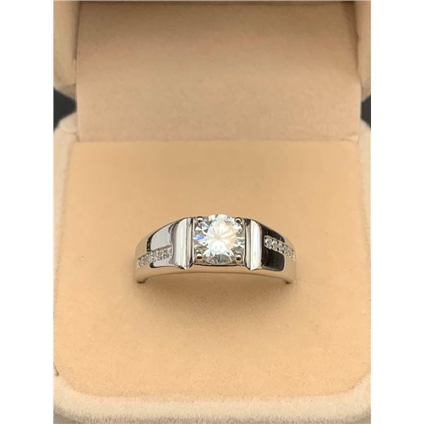 1.00 CT GRA CERTIFIED VVS D IN COLOR MOISSANITE SET IN CENTER OF RING WITH 6 ROUND CUT CUBIC ZIRCONI