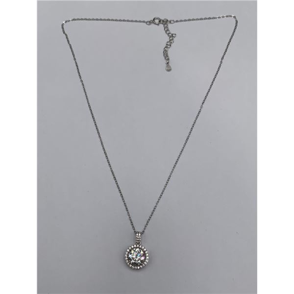 2.00 CT GRA CERTIFIED MOISSANITE VVS D SET IN CENTER WITH A HALO WITH 34 ROUND CUT MOISSANITES SET I