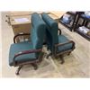 Image 2 : Lot of 2 Green Office Rolling Chairs