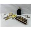Image 1 : Vintage Vanity Items