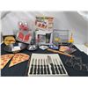 Image 1 : Variety of Kitchen Items