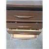 Image 2 : 4 Drawer Dresser