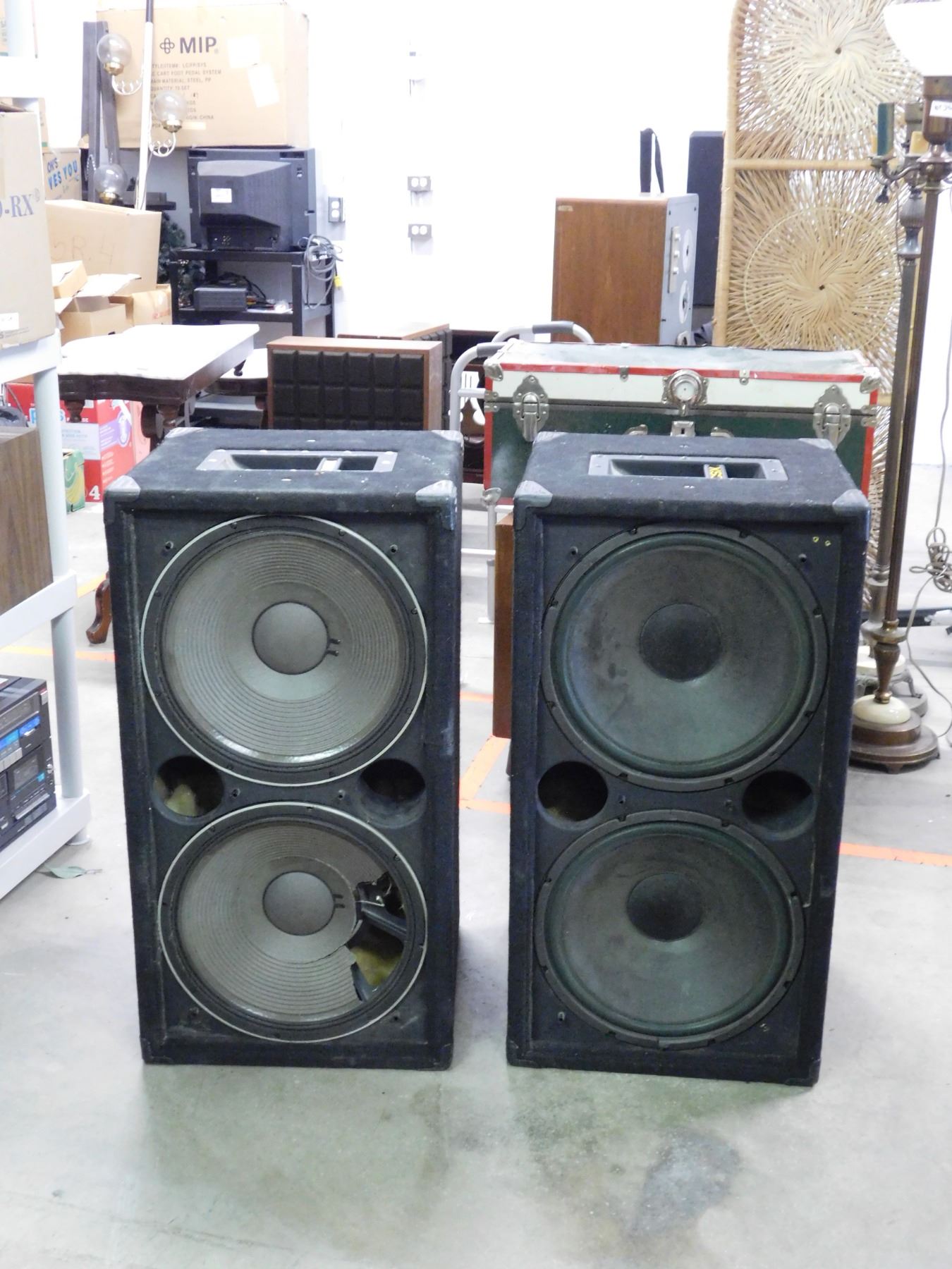 Pair of Community CSX-40-S2 Loud Speakers