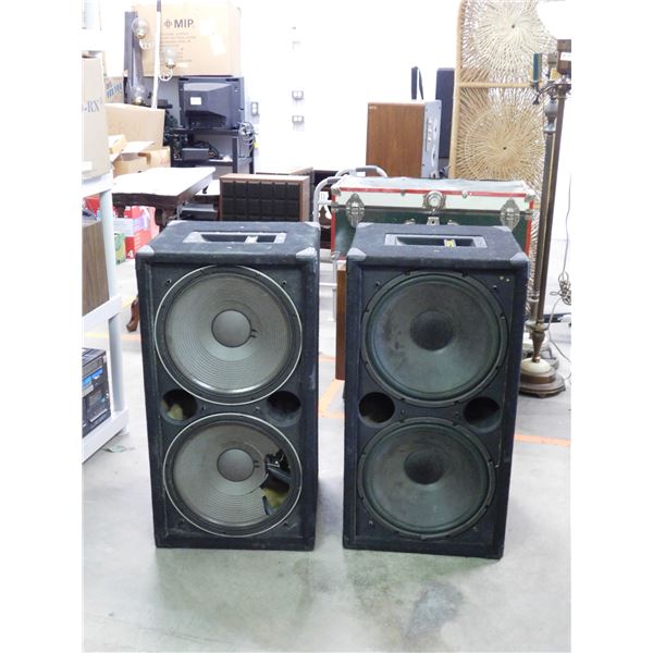 Pair of Community CSX-40-S2 Loud Speakers