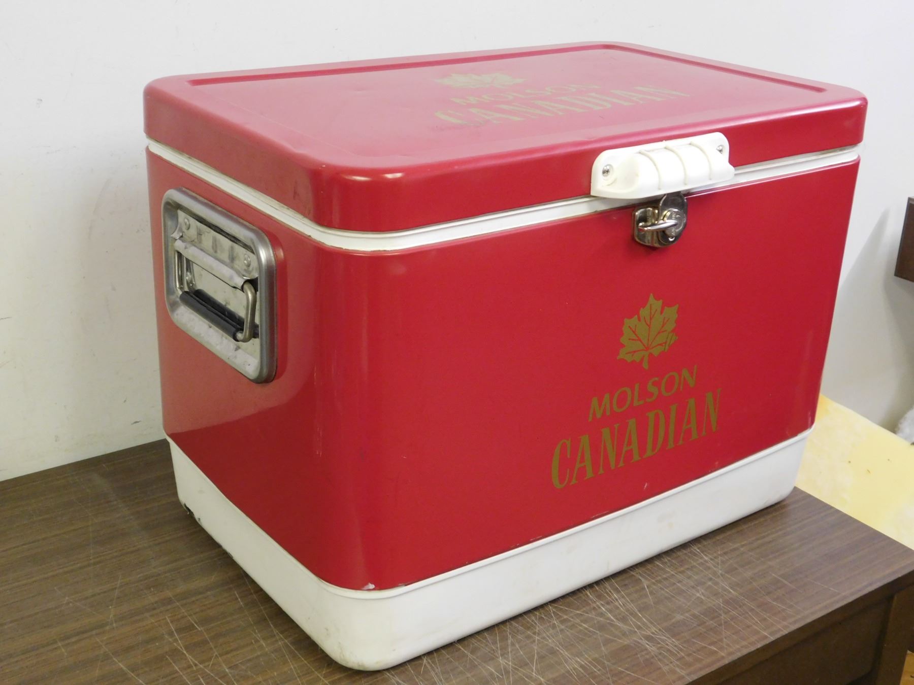Molson Canadian Red and White Cooler Trunk