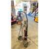 Image 2 : INDUSTRIAL WORK LIGHT ON A 2 WHEEL HAND TRUCK