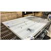 Image 2 : ULINE METAL FRAME WALL MOUNTED WHITEBOARD 48"W X 34"H