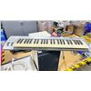 Image 2 : M-AUDIO KEYRIG 49 ELECTRIC KEYBOARD * NO POWER CORD *, HARMAN/KARDON AVR 110 AV RECEIVER, DENON