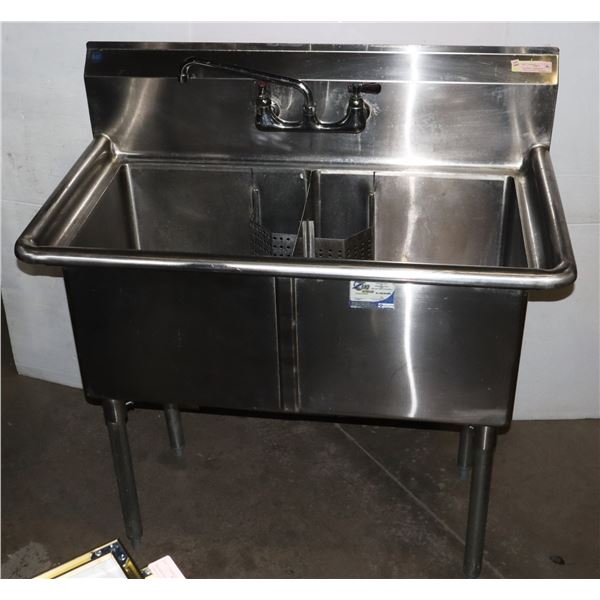 TWO WELL COMMERCIAL STAINLESS STEEL SINK WITH