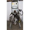 Image 1 : SPAR MIXER 30 QUART COMES WITH BOWL AND