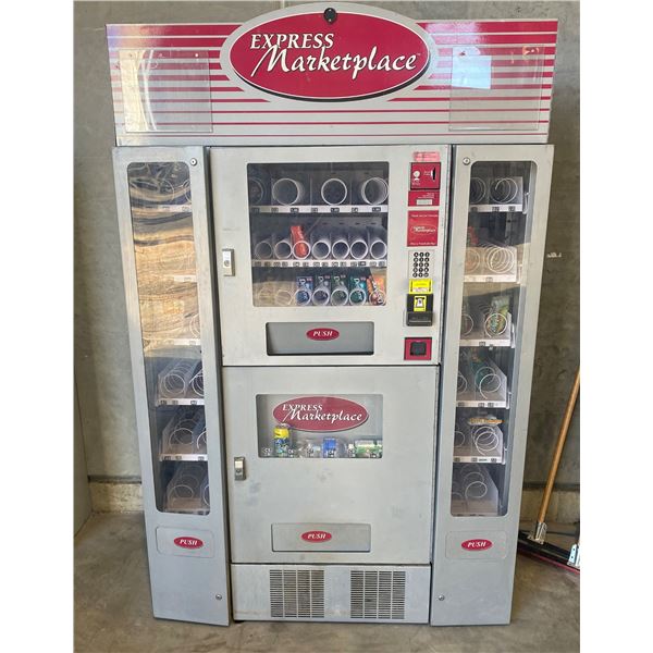 CHIP/POP/CANDY BAR VENDING MACHINE