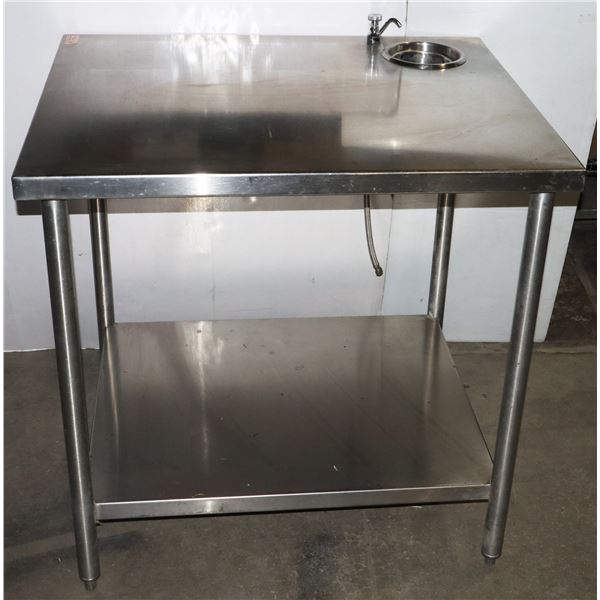 STAINLESS STEEL WORK TABLE COMES WITH CONTINUOUS