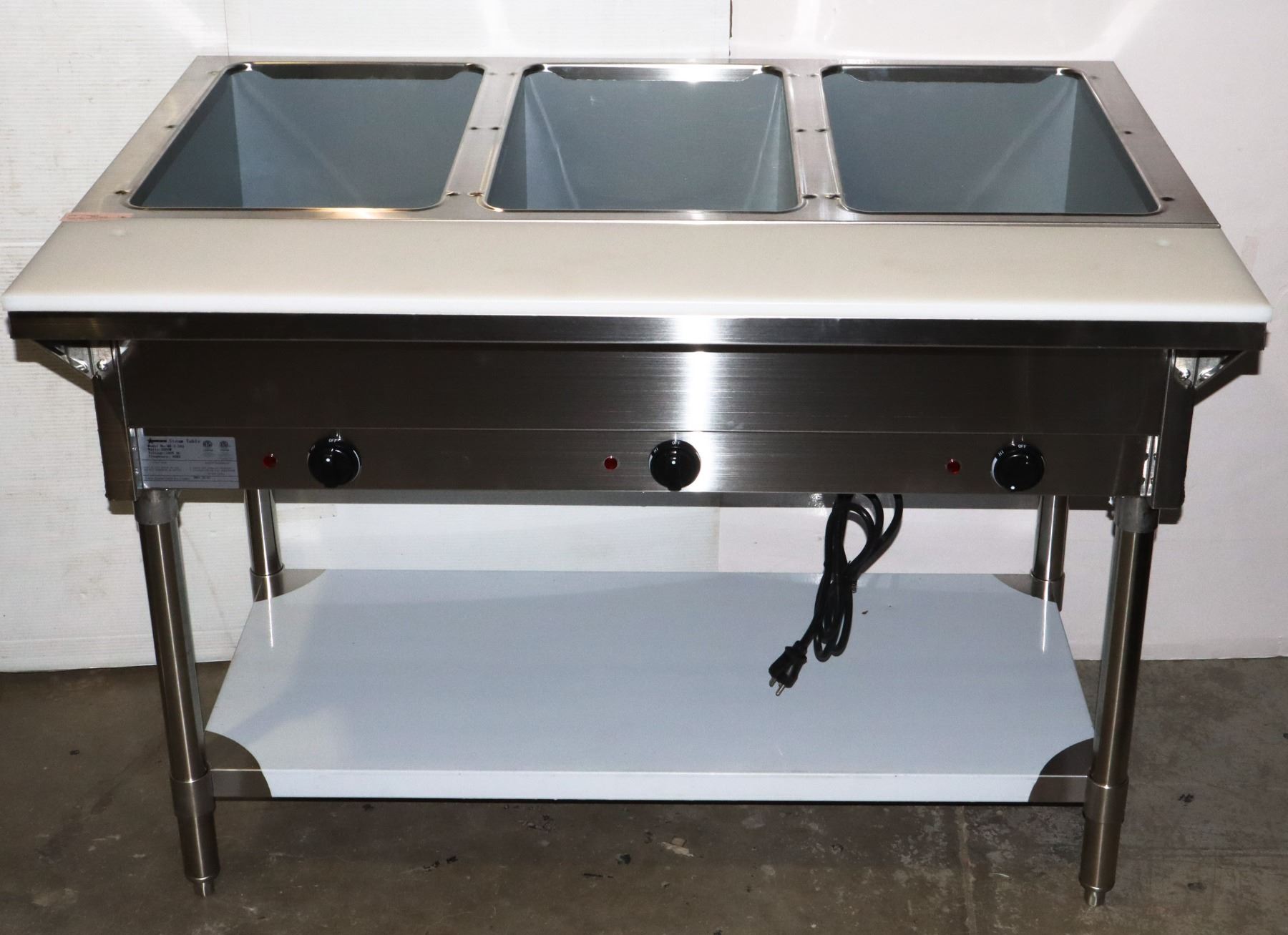 ELECTRIC STEAM TABLE. CAPACITY 3 FULL SIZE INSERTS