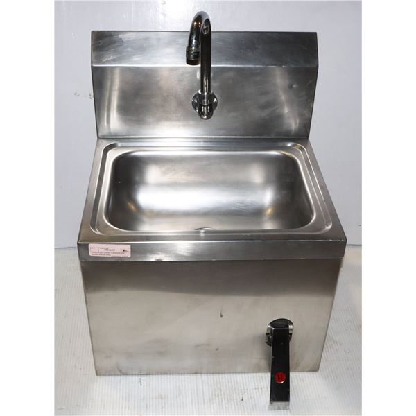 STAINLESS STEEL HANDS FREE HAND WASH SINK