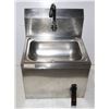 Image 1 : STAINLESS STEEL HANDS FREE HAND WASH SINK
