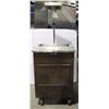 Image 1 : ***UPDATED PICTURES/ DESCRIPTION*** VOLLRATH FOOD SERVICE STATION ON WHEELS