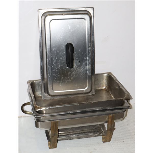 CHAFFING DISH WITH INSERTS AND LIDS