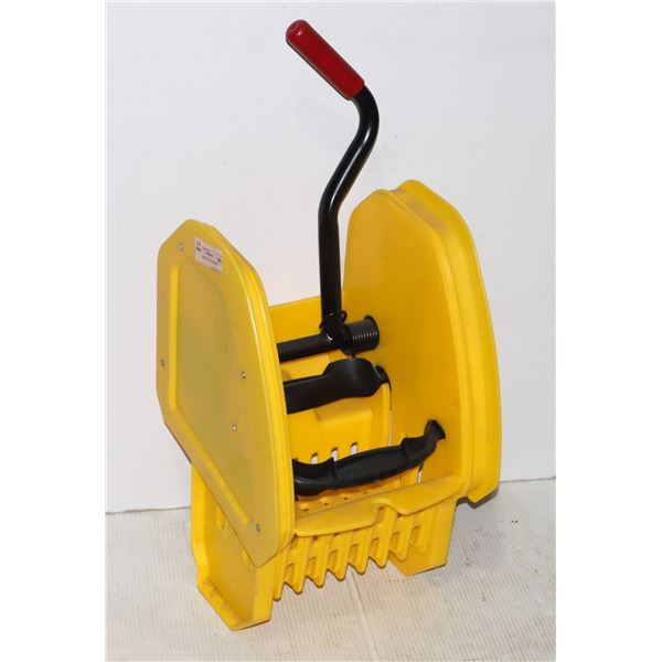 NEW RUBBERMAID WAVE BRAKE