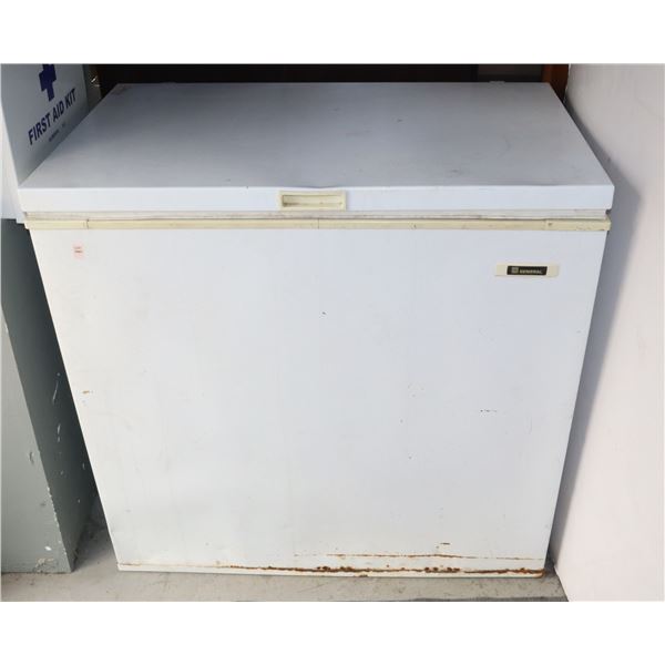 CHEST FREEZER WORKING
