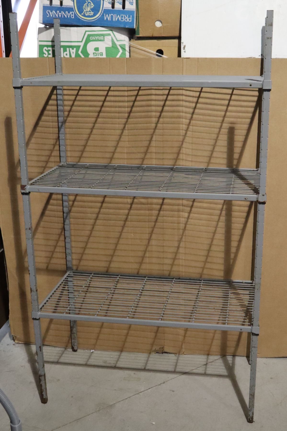 COMMERCIAL METAL RACKING