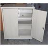 Image 1 : METAL CABINET ON ROLLING PLATFORM, ADJUSTABLE