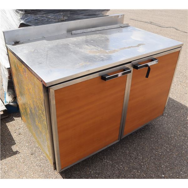 STAINLESS STEEL COUNTERTOP WORKSTATION/ COOLER