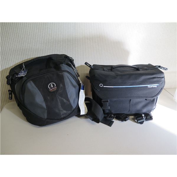 Qty 2 Camera Bags: Tamrac & Quantaray