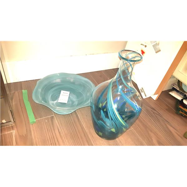 Glass Bowl and Vase A