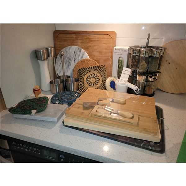 Cutting Boards, Spice Caddy A