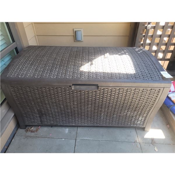 Suncast Outdoor Storage Chest A