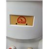 Image 4 : Igloo Water Cooler A
