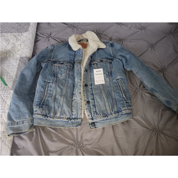 Levi Jacket A
