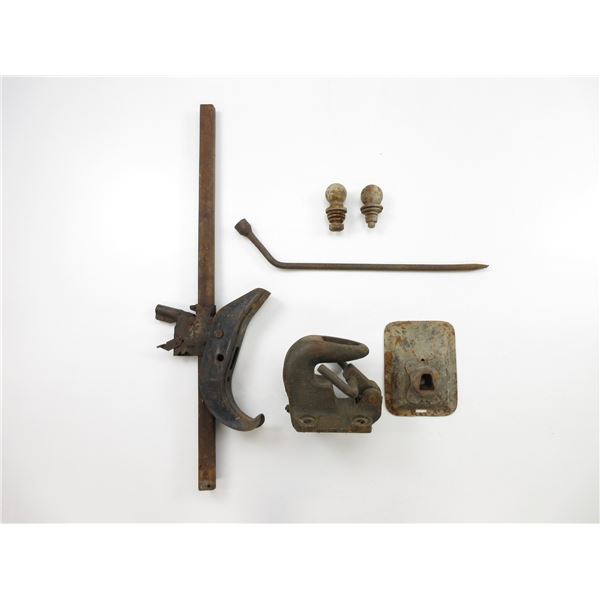 WWII ERA FORD CMP STYLE PARTS LOT