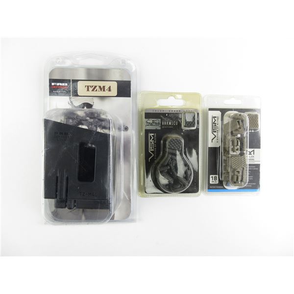 AR-15 ACCESSORIES LOT