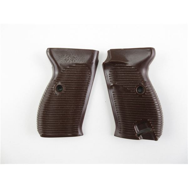 REPRODUCTION WALTHER P38 GRIPS