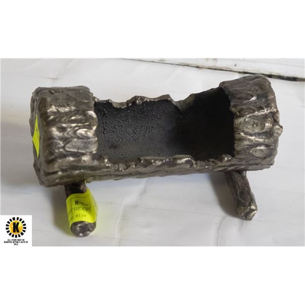 ANT CAST METAL ASH TRAY HEAVY LOG