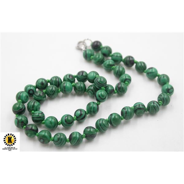 #72- GREEN MALACHITE STONE NECKLACE 18'
