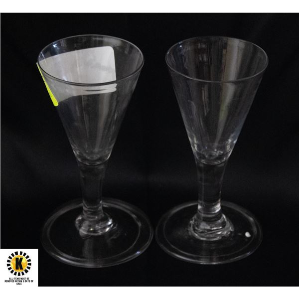 TWO PIECE WINE GLASS C 1740