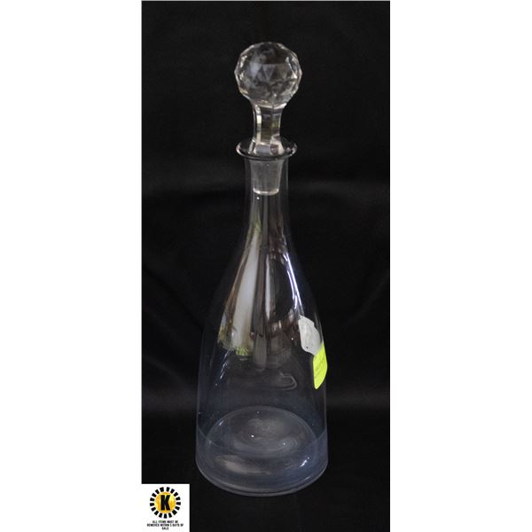 LARGE WINE DECANTER PLAIN WITH CUT TOP