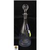 Image 1 : LARGE WINE DECANTER PLAIN WITH CUT TOP