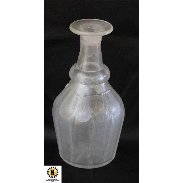 FROSTED LARGE DECANTER WITH TOP