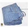 Image 1 : NEW LEVI STRAUSS 2 PAIRS SIZE 44 WAIST