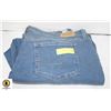Image 1 : NEW LEVI STRAUSS SIZE 44 WAIST