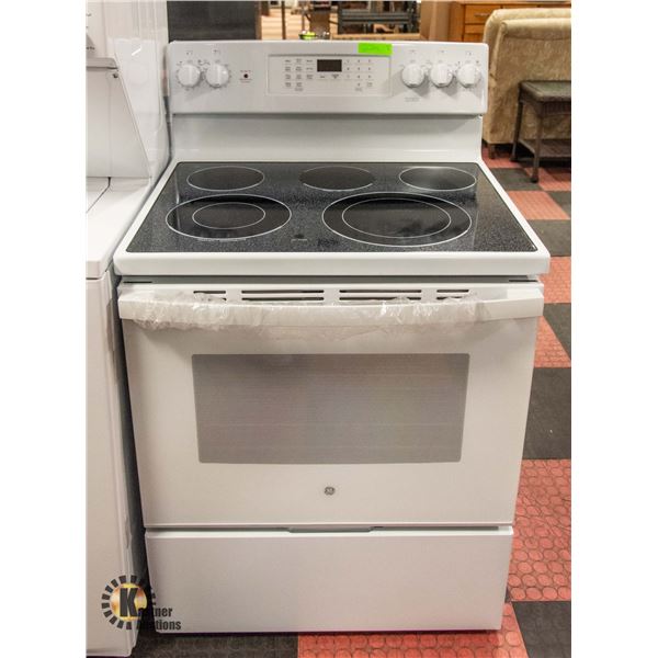 NEW S&D WHITE GE CONVECTION OVEN H-47" W-29.5"