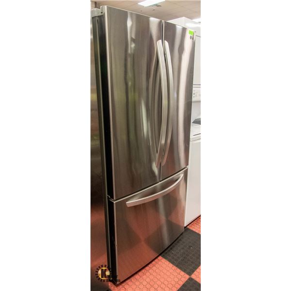 LG STAINLESS STEEL FRENCH DOOR FRIDGE H-69.5"