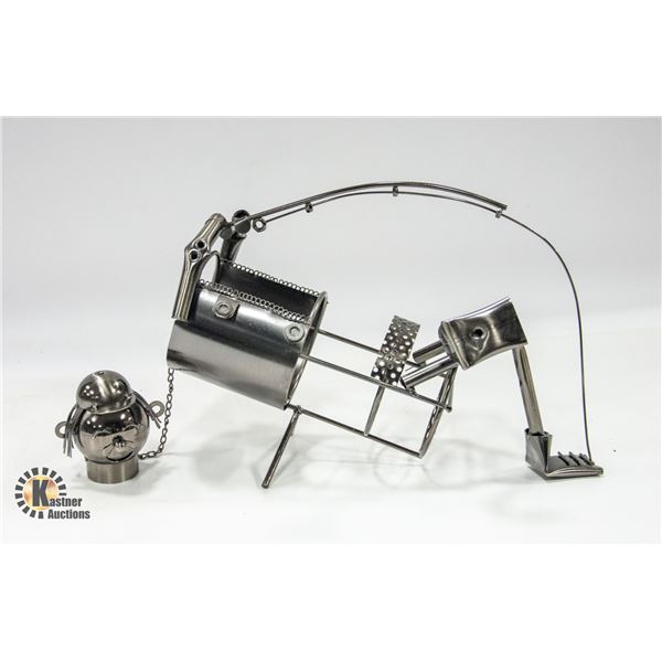 METAL DECORATIVE FISHERMAN WINE BOTTLE HOLDER