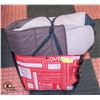 Image 1 : DOG BUNDLE: ADIDAS DOG OUTFIT, COLLAR & DOG HOUSE